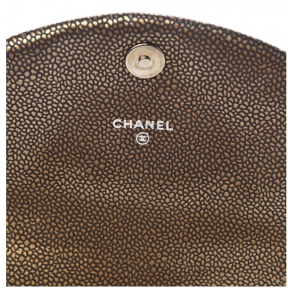 This is an authentic CHANEL metallic caviar half moon wallet on chain in bronze. - Picture 4 of 7